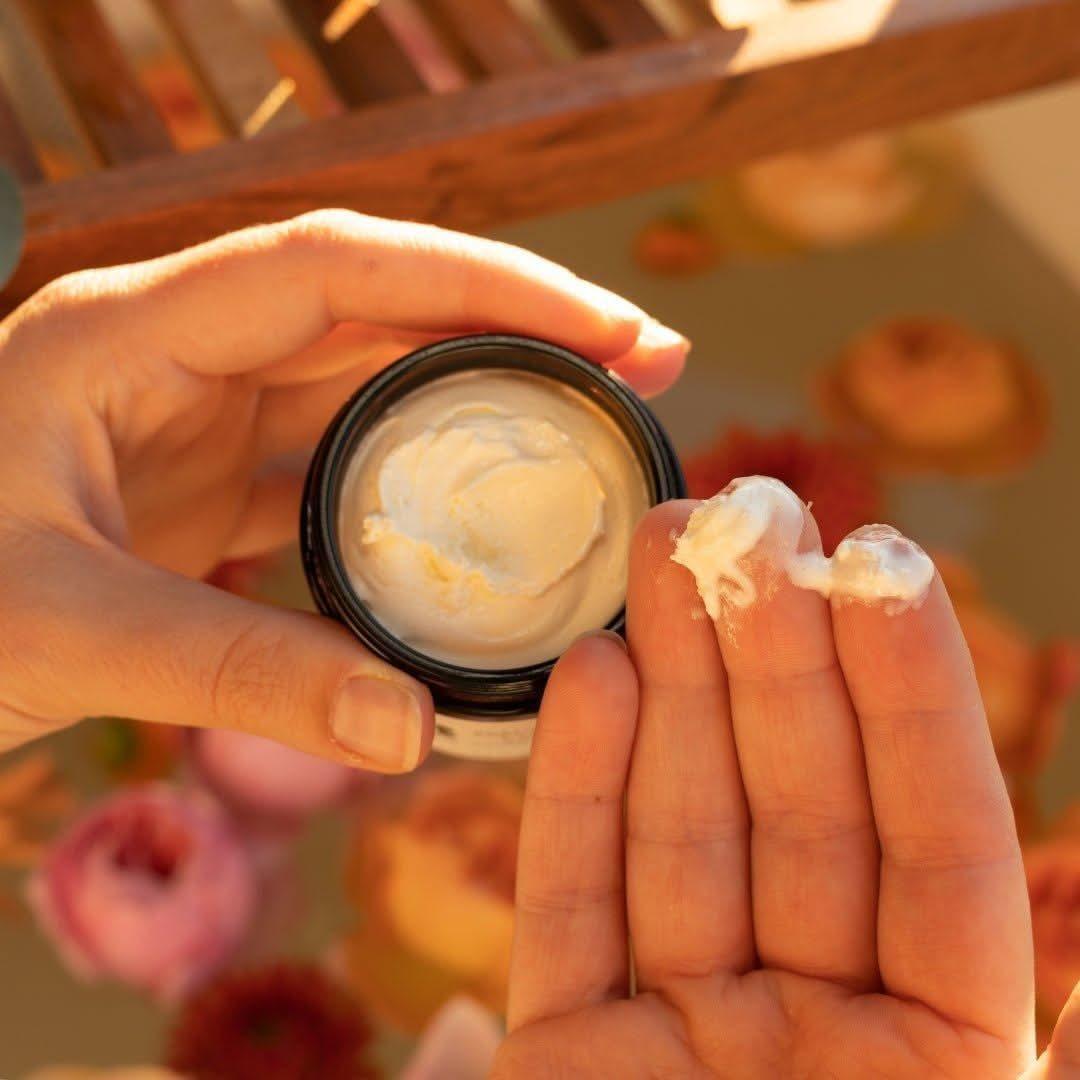 8 Days Body Butter 124ml - Glam Global UK8 Days