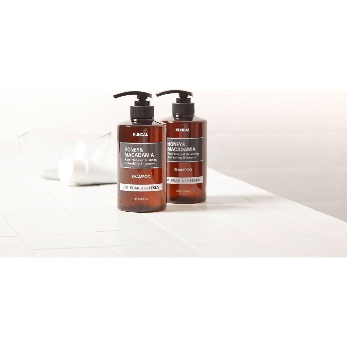 KUNDAL HONEY&MACADAMIA Pure Natural Balancing Refreshing Shampoo 500ml #PEAR & FREESIA - Glam Global UKKUNDAL