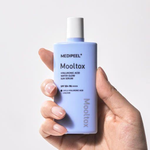 MEDIPEEL Hyaluronic Acid Mooltox Water Glow Sun Serum SPF 50+PA++++ - 52ml - Glam Global UKMEDIPEEL