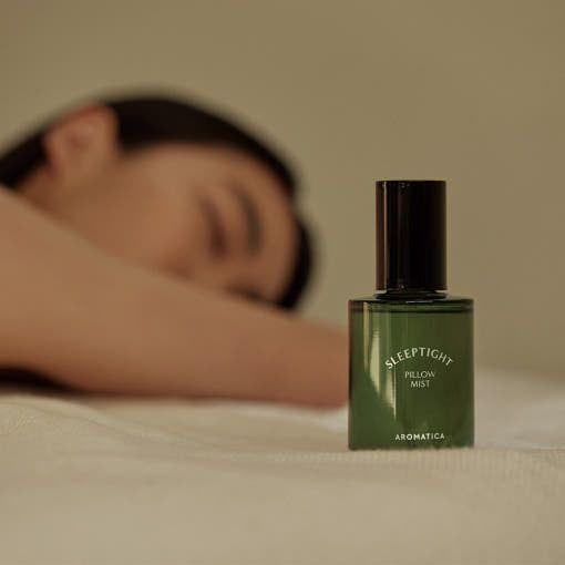 AROMATICA Bruma para Almohadas Sleep Tight 100ml | Spray Relajante para Dormir de Lavanda y Sándalo