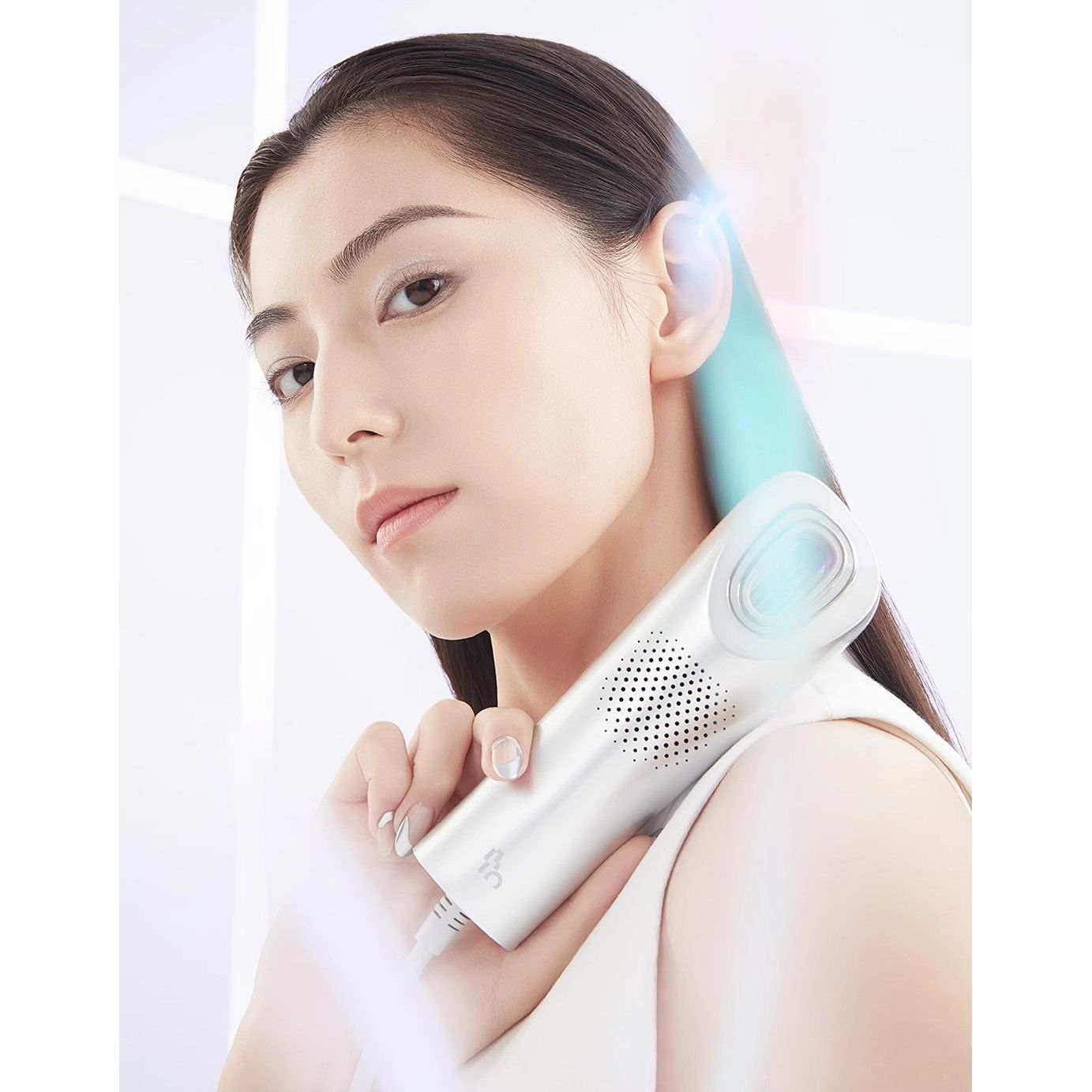 BIOLAB Whitening & Lightening Beauty Device – 3-Complex Light Wave | Collagen Boosting | Spot Reduction | Skin Brightening