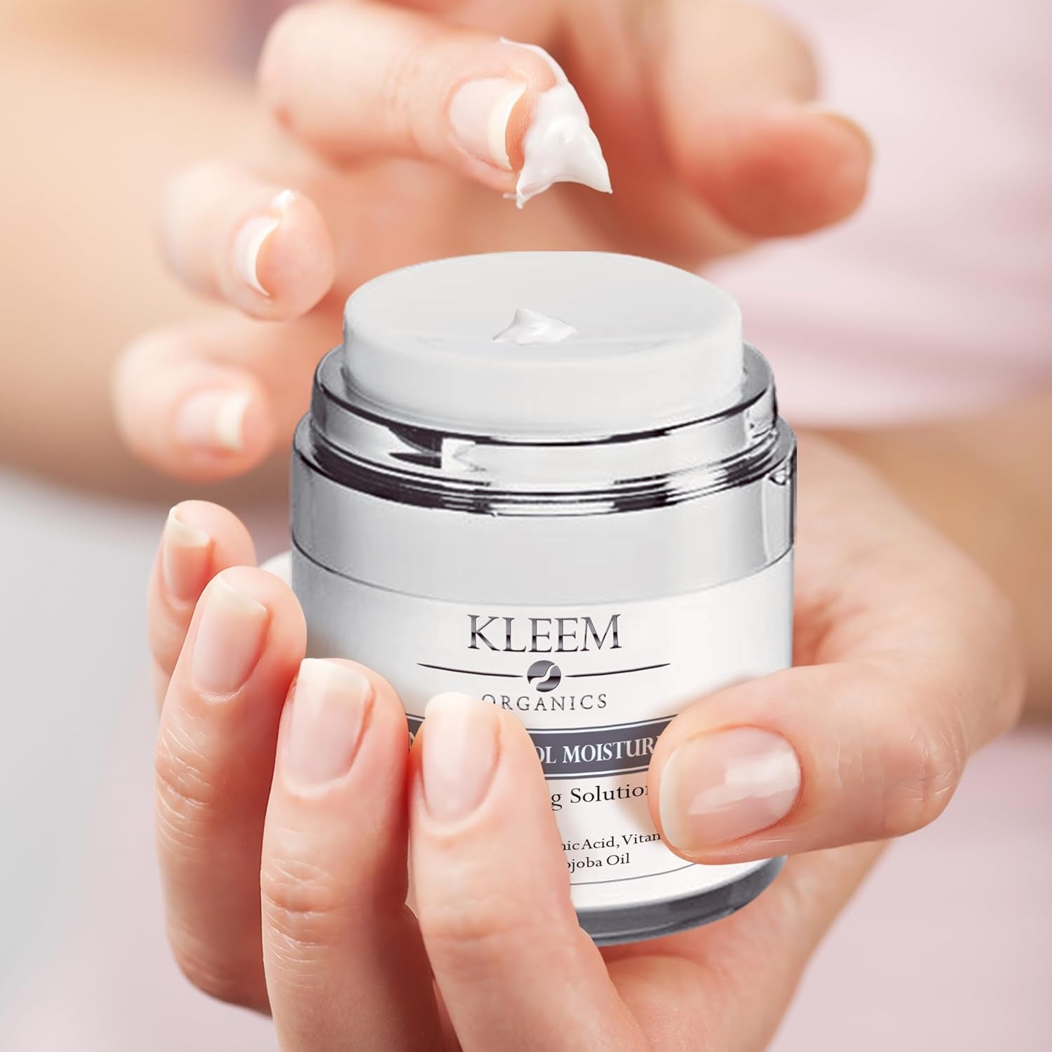 Kleem Retinol Cream for Face – anti Aging Moisturizer with Hyaluronic Acid, Panthenol & Vitamin E – Night Cream for Fine Lines, Wrinkles, Dark Spots & Uneven Skin Tone – 1.7 Fl Oz
