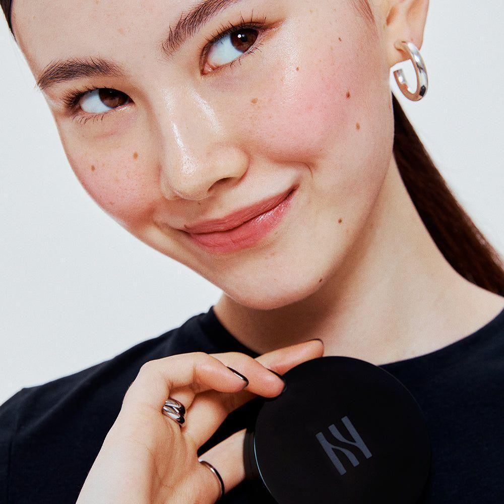 HERA Skin Tint Comfy Spreader SPF50/ PA++++ 15g - Glam Global UKHERA