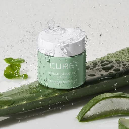 KIM JEONG MOON Cure Realoe Signature 3X Cream - 55g | Anti - Wrinkle & Skin Tone Enhancer - Glam Global UKKIM JEONG MOON Aloe