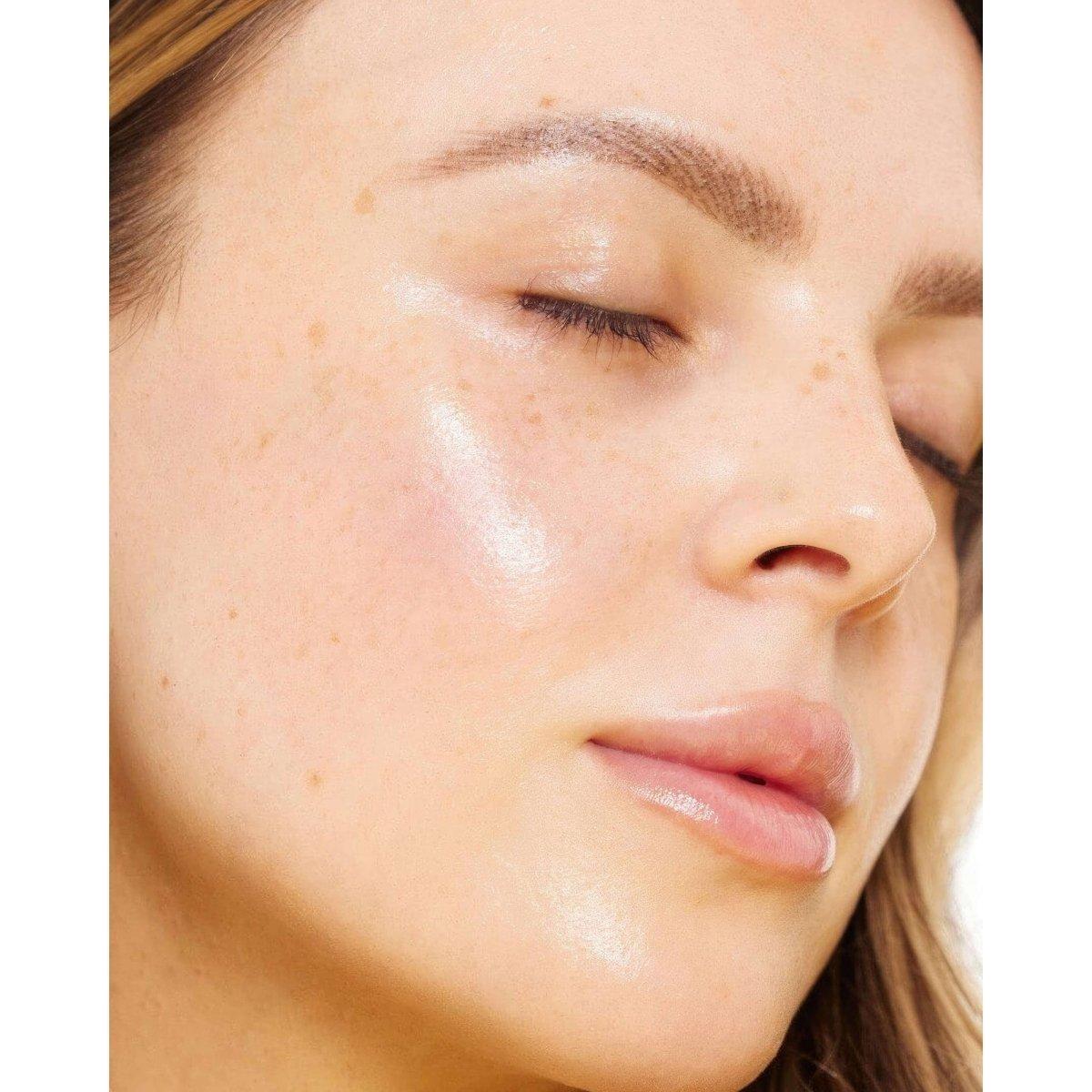 Kinship Brightwave 10% Vitamin C + Peptide Brightening Serum - 30ml - Glam Global UKKinship