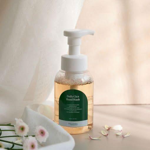 MIGUHARA Daily Cica Hand Wash 300ml - Glam Global UKMIGUHARA