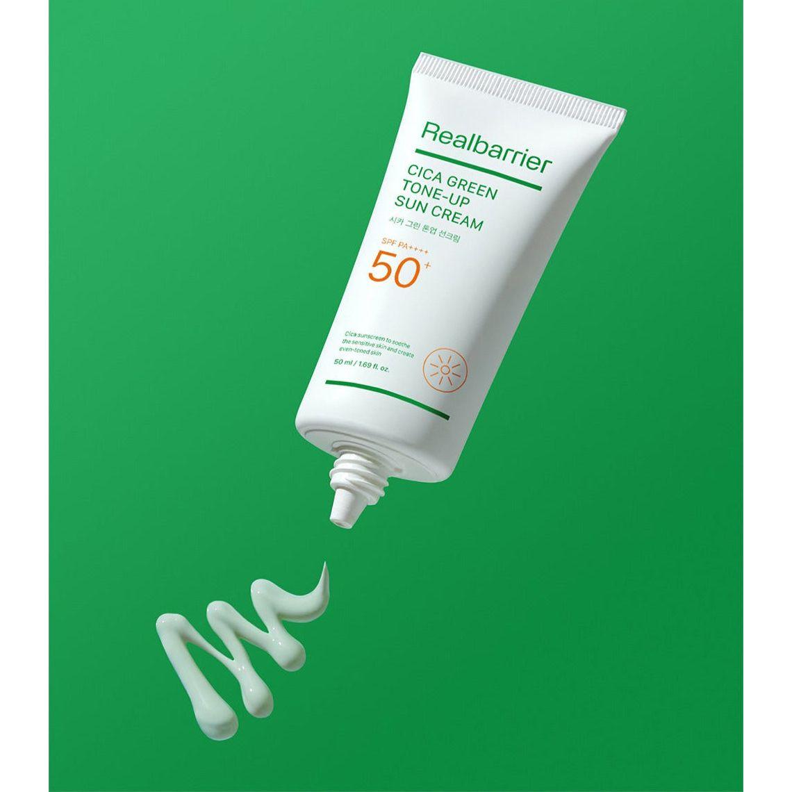 Real Barrier Cica Green Tone-Up Sun Cream SPF 50+ PA++++ – 40ml | Protector solar mineral que calma el enrojecimiento con efecto tono uniforme
